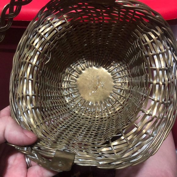Vintage brass Gold Woven Accent Basket with Braided Handle. Preloved - Picture 7 of 10